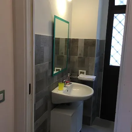 Calogero Apartment *