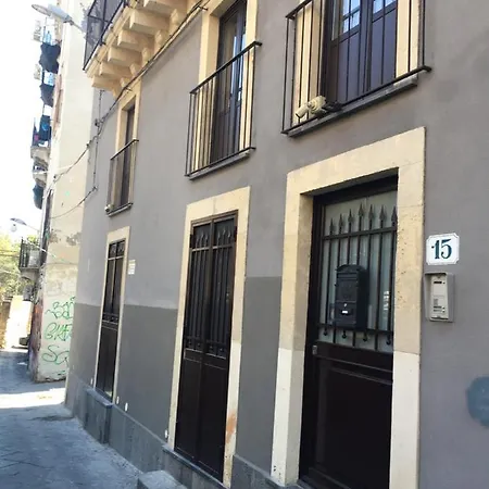 Calogero Apartment *
